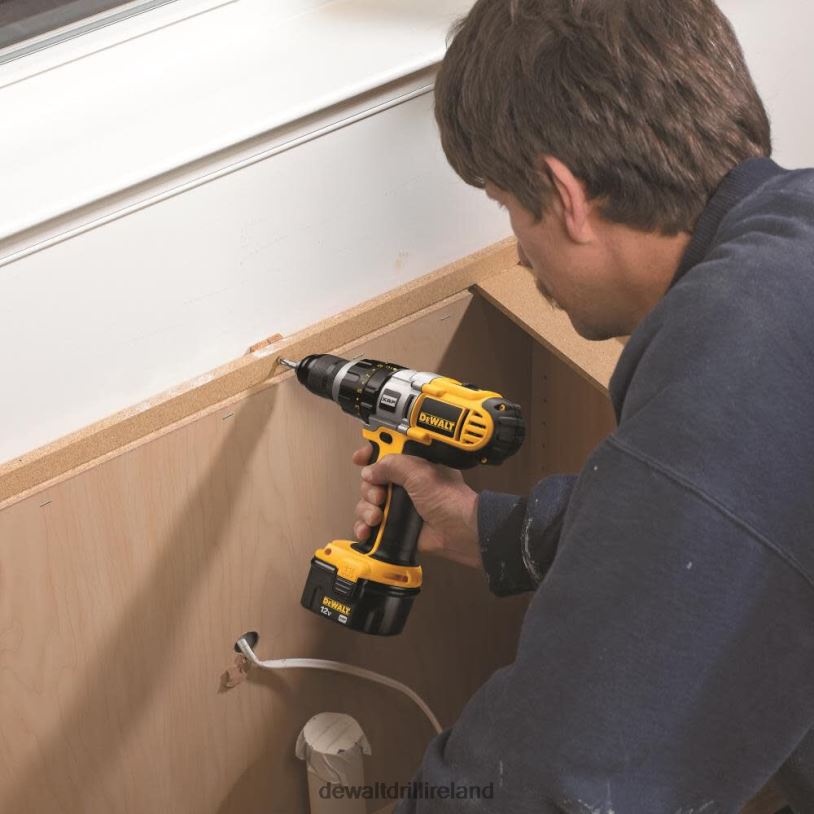 1/2in 12V CORDLESS XRP Drill/Driver KIT-DCD910KX (DCD910KX) DEWALT 08Z0J199 Tools