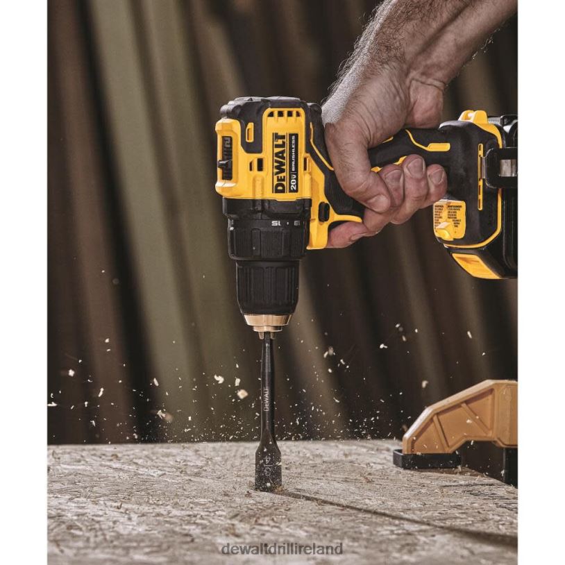 20V MAX Brushless Compact 1/2 in. Drill/Driver Kit (2 Batteries) DEWALT 08Z0J33 Tools