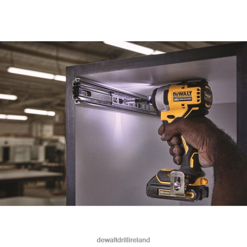 20V MAX Brushless Atomic Compact 1/4in Impact Driver Kit (2 Batteries) DEWALT 08Z0J32 Tools