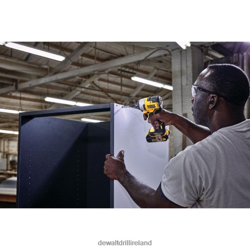 20V MAX Brushless Atomic Compact 1/4in Impact Driver with 3Ah Battery 4pk Bundle DEWALT 08Z0J155 Tools